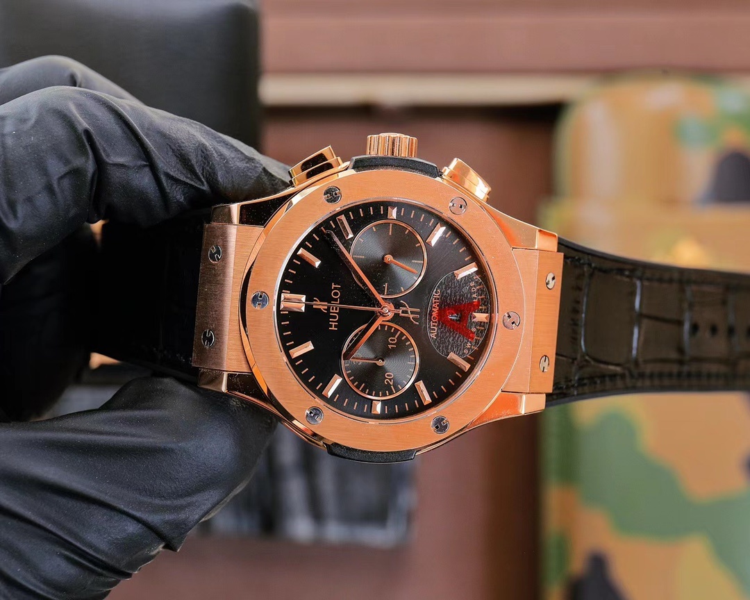 Hublot Classic Fusion Chronograph Titanium Black Dial 45mm(1:1 replica) - Elite Watch Atelier