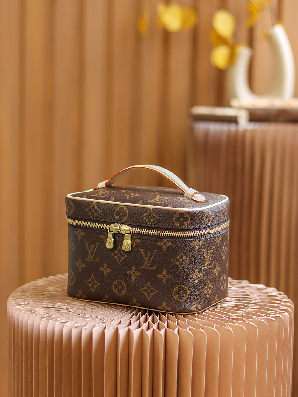 Louis Vuitton Nice Mini Toiletry Pouch M444951:1High-quality replica