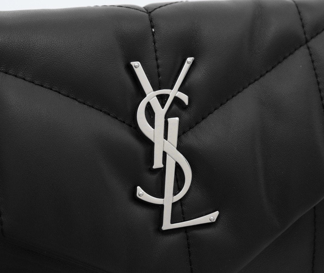 TO – Luxury Edition Bags SLY 1221:1High-quality replica