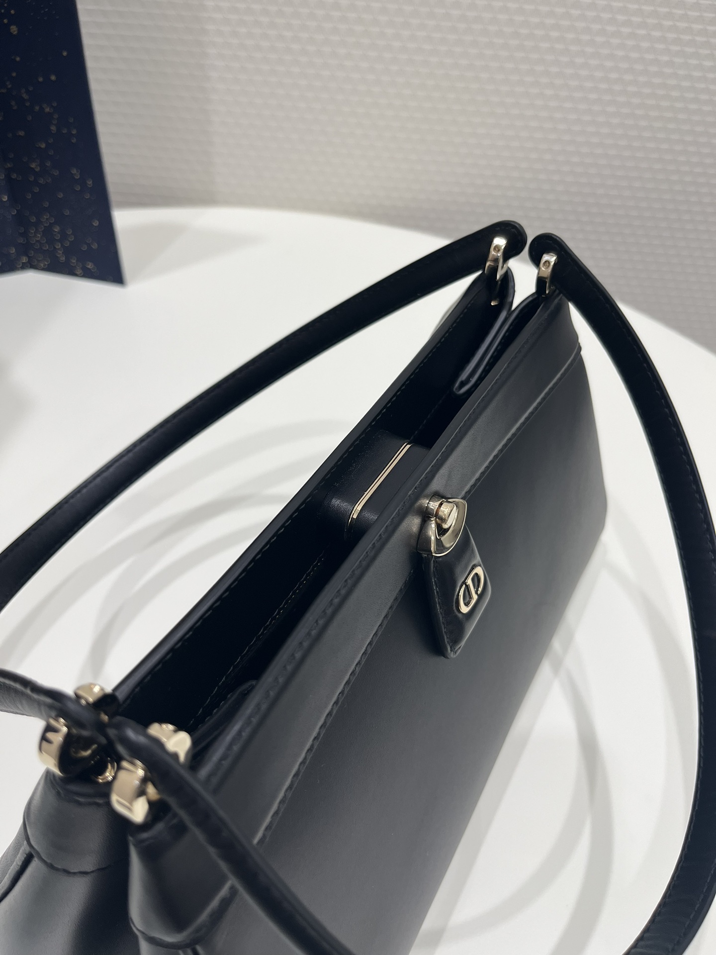 Medium Dior Key Bag Black For Women 12in/30 cm M1843OBEQ_M9001:1High-quality replica