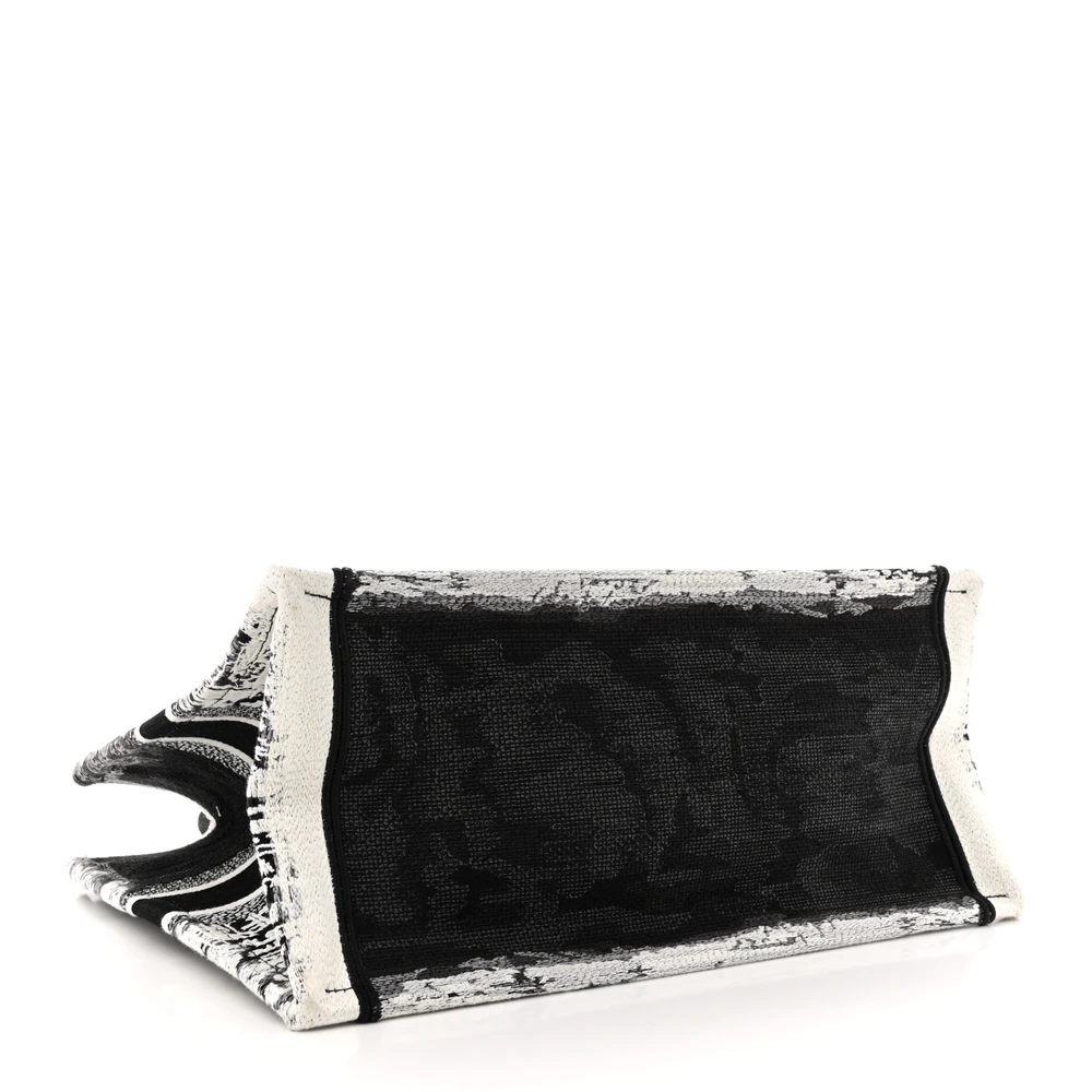 Replica Dior New York Book Tote – Stylish & Affordable Superfake1:1High-quality replica