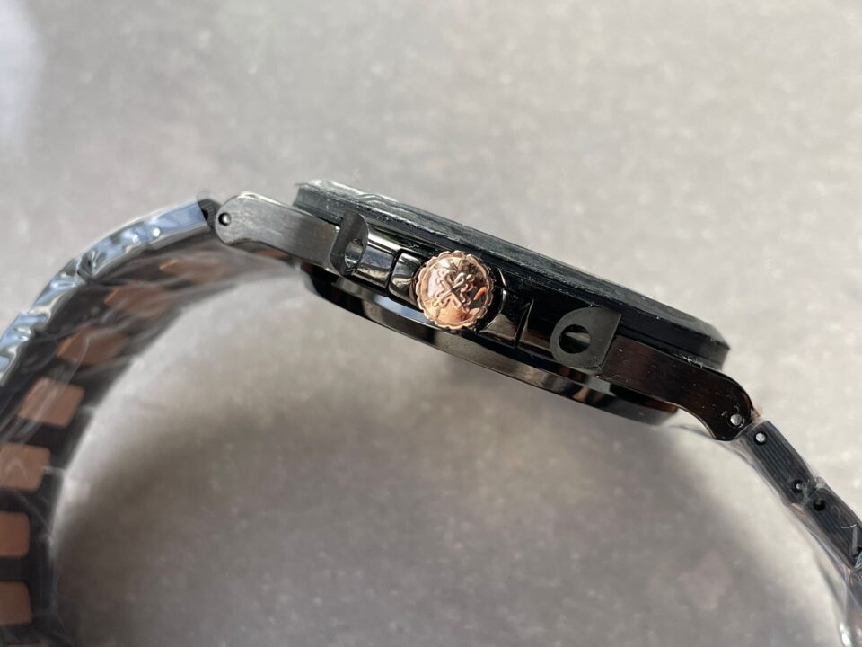 Replica PATEK PHILIPPE Nautilus 5711 DIW Carbon DIWF 1:1 Best Edition Black Textured Dial on Carbon/RG Bracelet 324CS - Top club