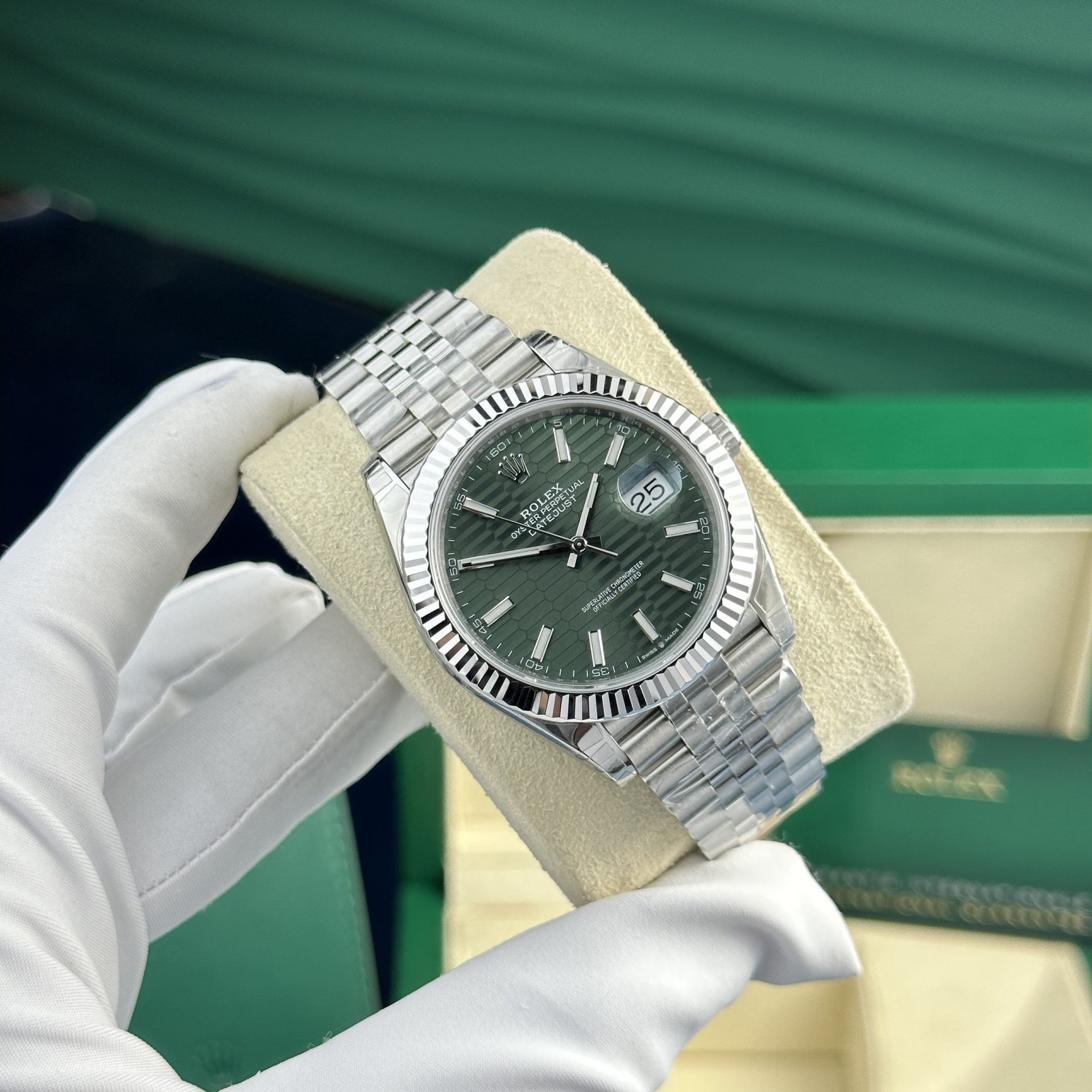Rolex Replica Watch DateJust 126334 Green Motif Dial VS Factory 41mm - Elite Watch Atelier