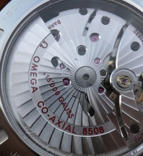 Replica Omega XF Aqua Terra 15,000 Gauss Anti-Magnetic Leather Strap A8500 - Top club