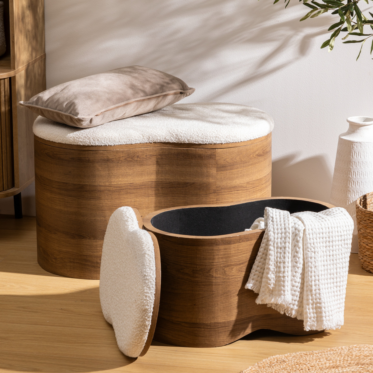 2 chest benches "Loe" Boucl&eacute;, Caramel, 72x45x40.5 cm