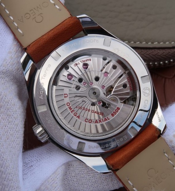 Replica Omega XF Aqua Terra 15,000 Gauss Anti-Magnetic Leather Strap A8500 - Top club