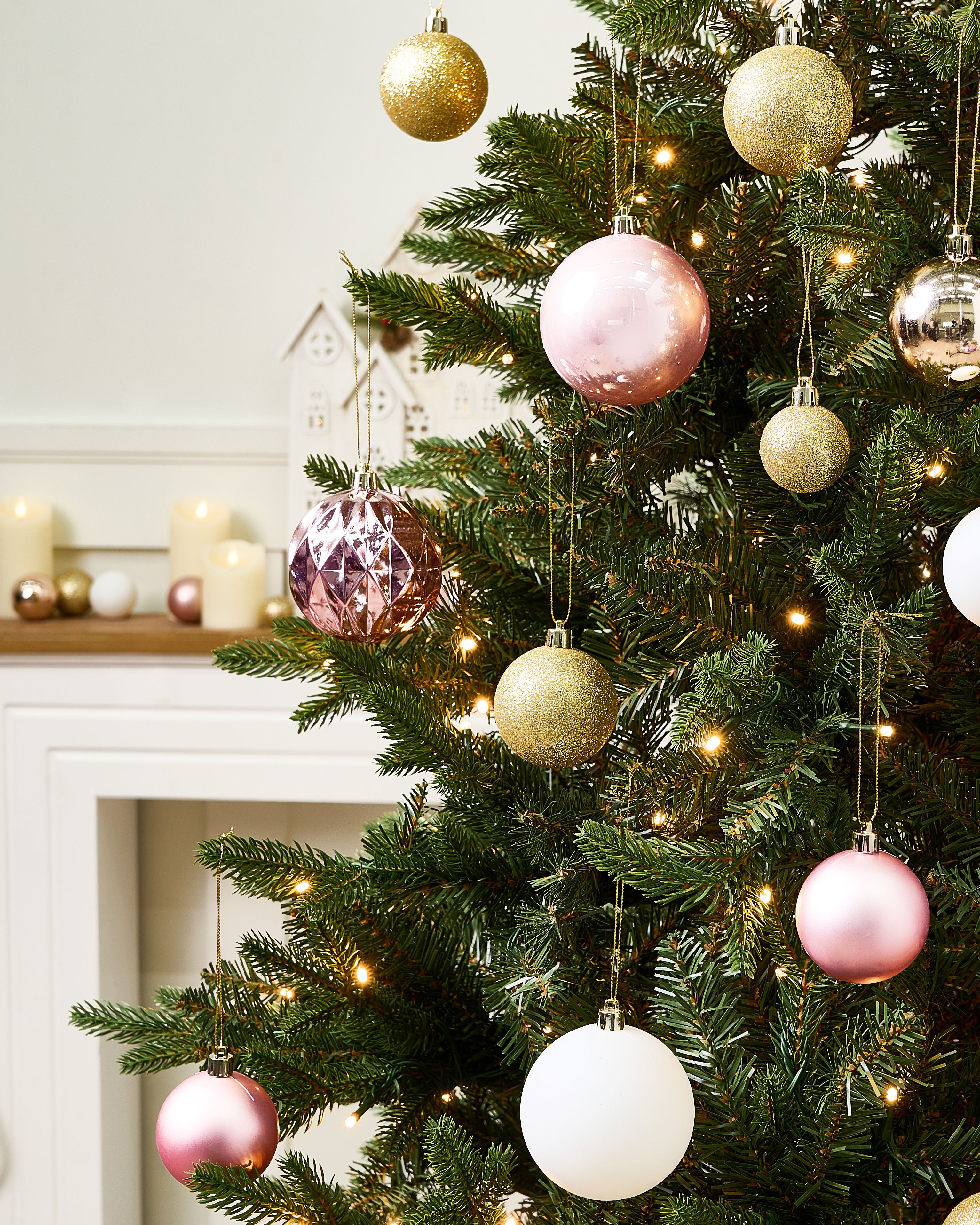 Set of 114 Baubles GJENDE Pink