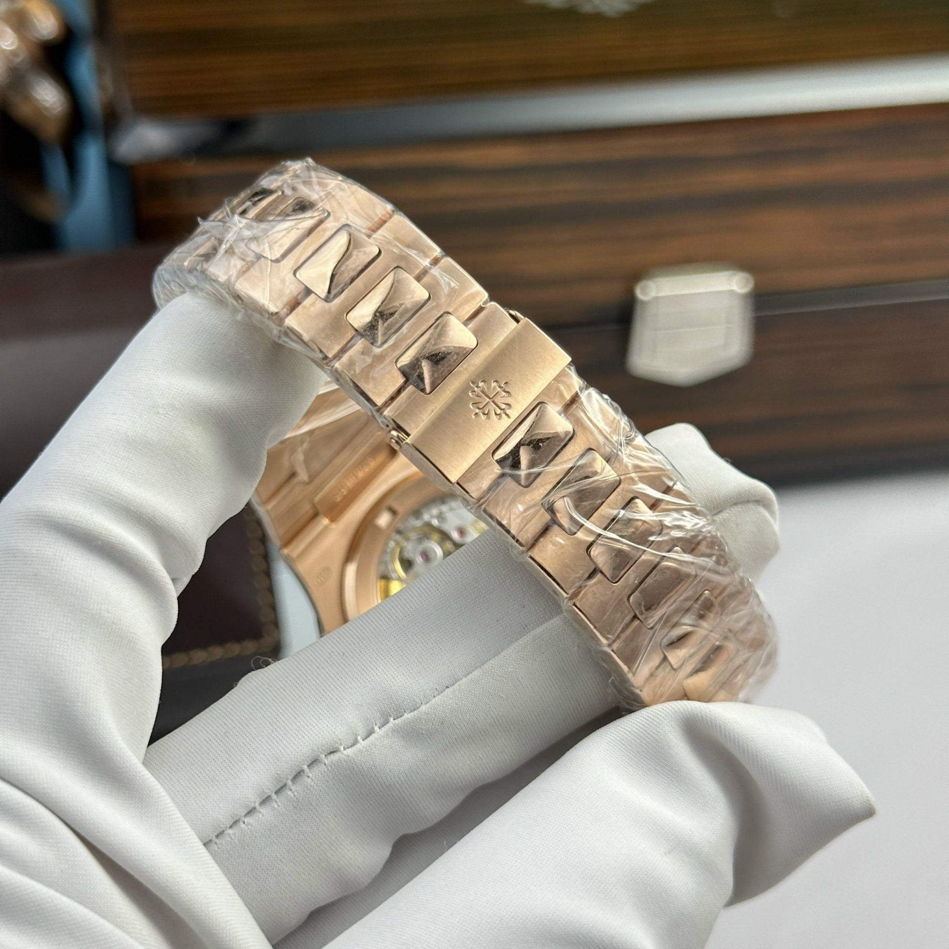 Patek Philippe Nautilus 5711 Refined Full Options Customs 18K Gold Wrapped 40mm - Top club