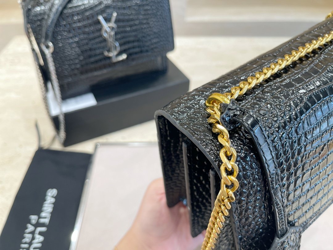TO – Luxury Edition Bags SLY 2001:1High-quality replica