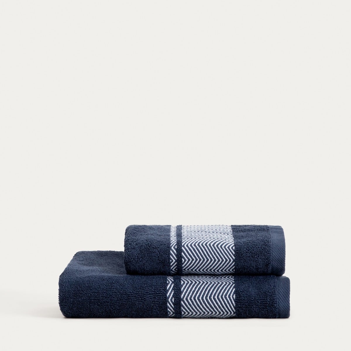 Ręcznik MAIARA niebieski z ozdobnym przeszyciem 50x90 cm