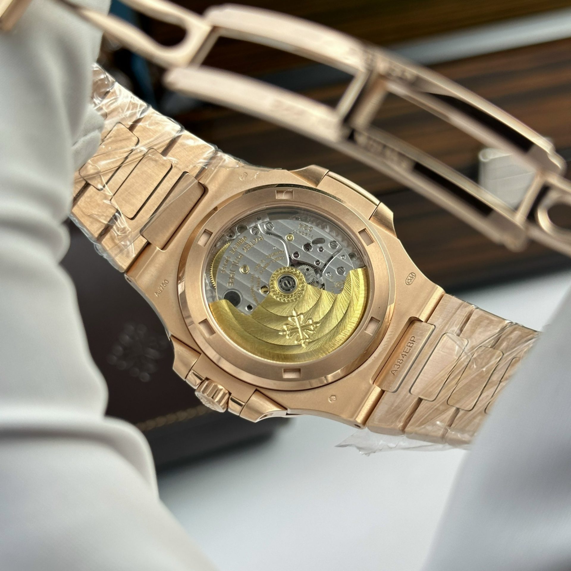 Patek Philippe Nautilus 5711 Refined Full Options Customs 18K Gold Wrapped 40mm - Top club