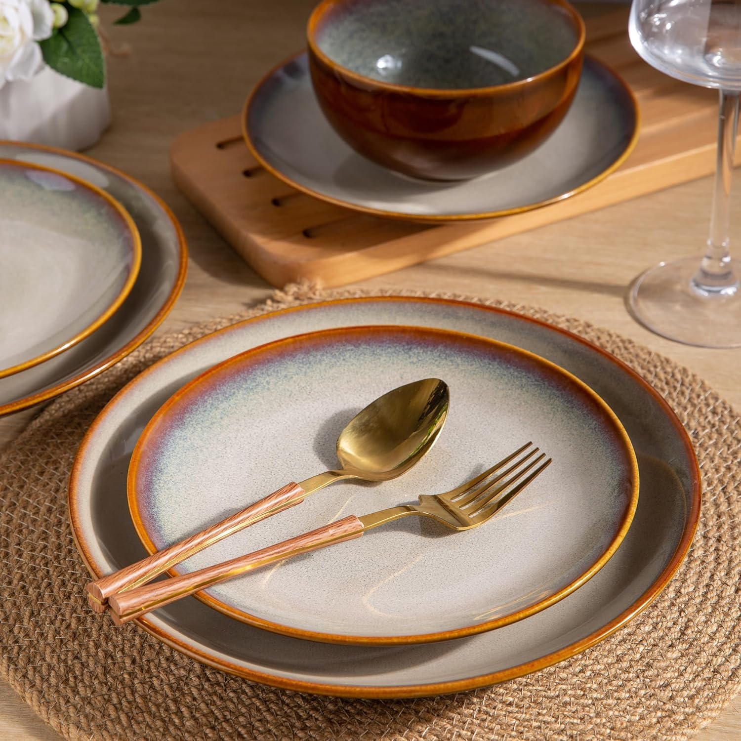 LeRatio Ceramic Dinnerware Sets for 6,18-Piece Plates and Bowls,Handmade Reactive Glaze Dishes Set,Chip Resistant and Scratch Resistant | Oven Dishwasher & Microwave Safe,Service for 6-Kahki