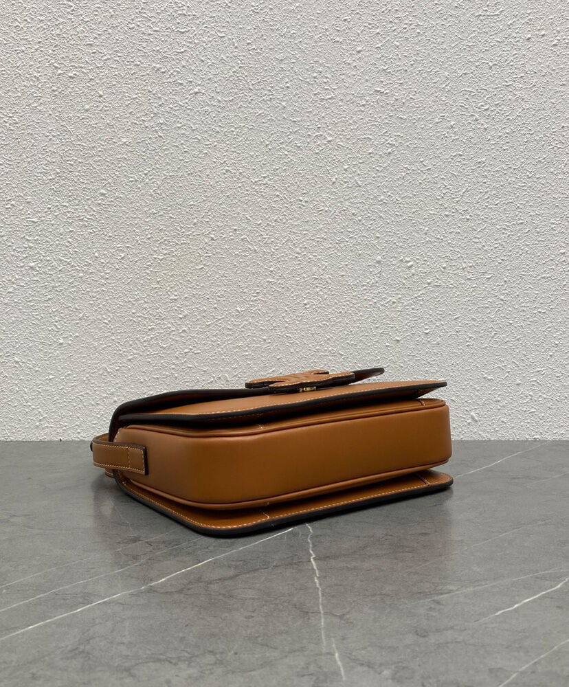 Celine Classique Cuir Triomphe Bag In Natural Calfskin Coffee1:1High-quality replica