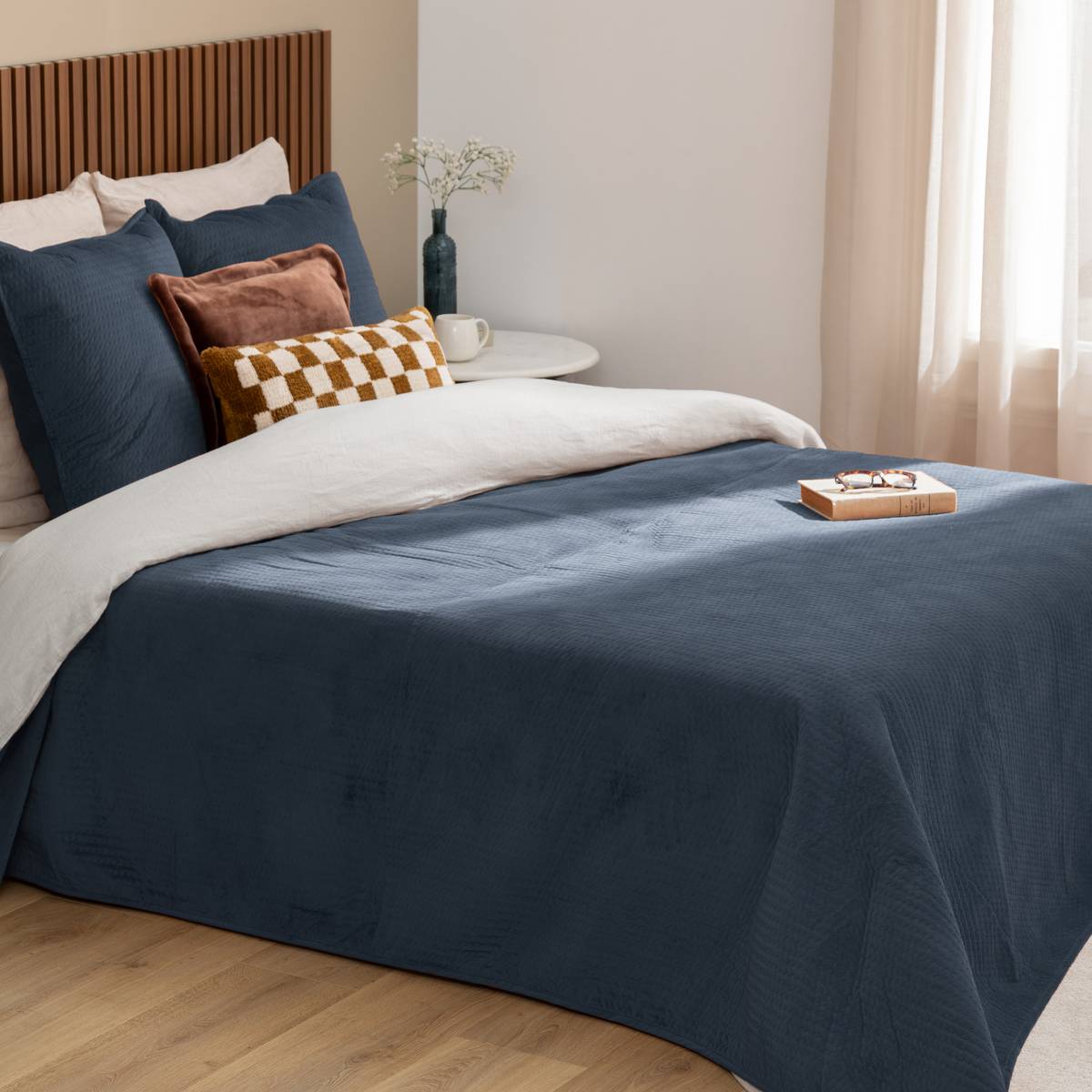 Bedspread and 2 pillowcases "Lilou" Aegean Blue, 260x240 cm