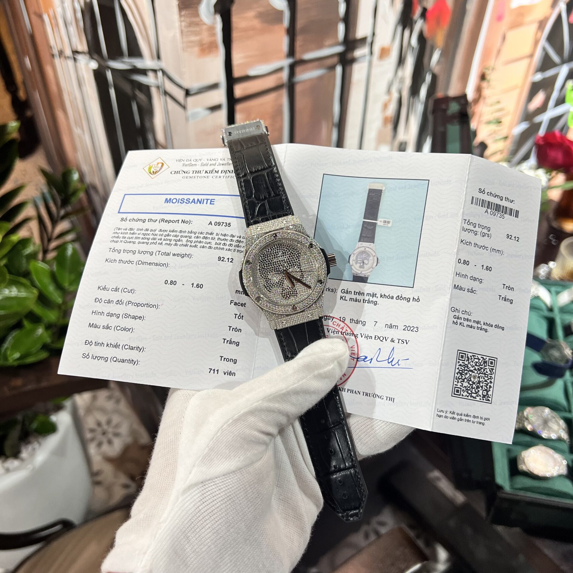 Hublot Classic Fusion With Moissanite Replica Watch Leather Strap 42mm - Top club