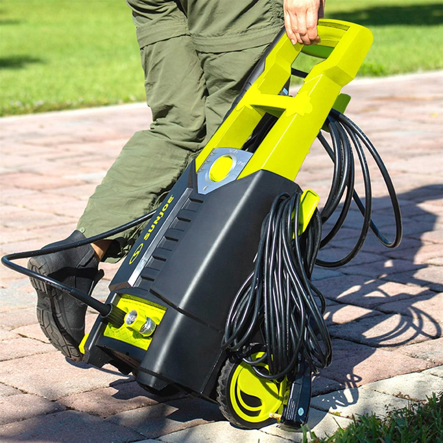Sun Joe Electric Pressure Washer 2100 PSI 13-Amp 1.65 GPM - SPX2700-MAX - Image 3 Sun Joe Electric Pressure Washer 2100 PSI 13-Amp 1.65 GPM - SPX2700-MAX - Image 3