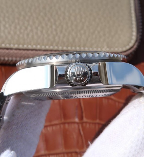 Replica Rolex Sea-Dweller DEEPSEA 116660 D-BLUE  Noob V7 SA3135 - Top club