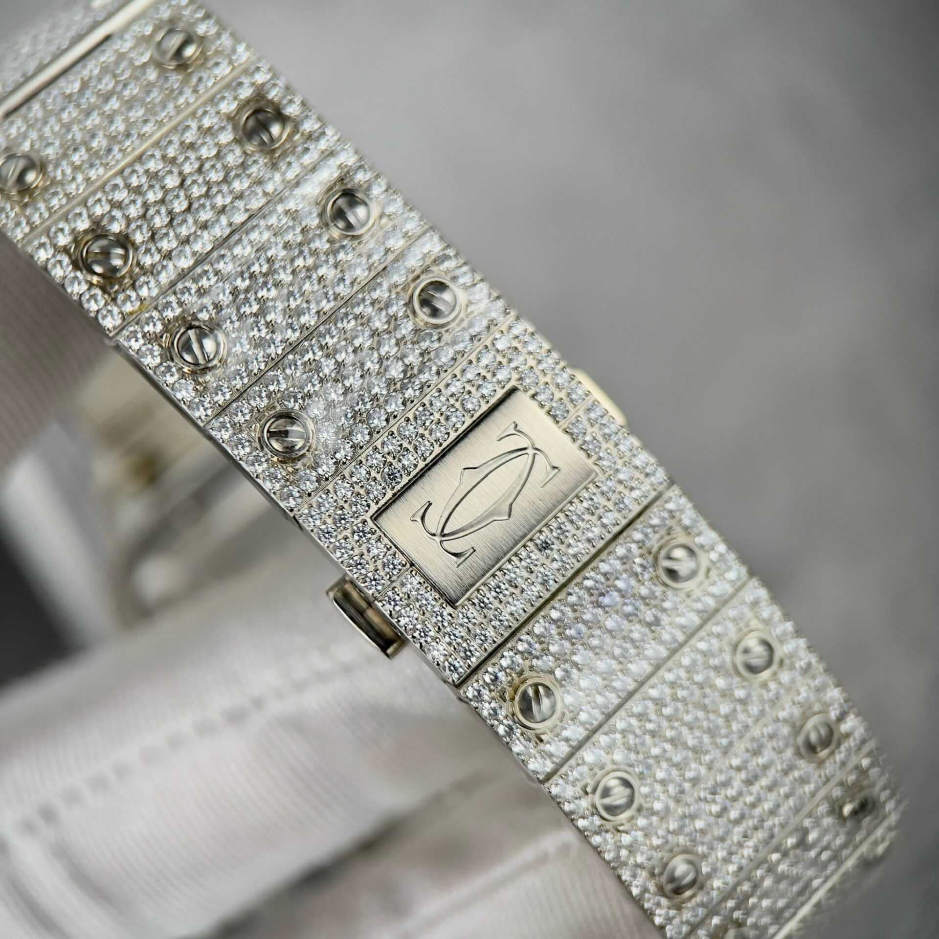 Cartier Santos Best Replica Watch With Full Stone 39.8mm - Top club
