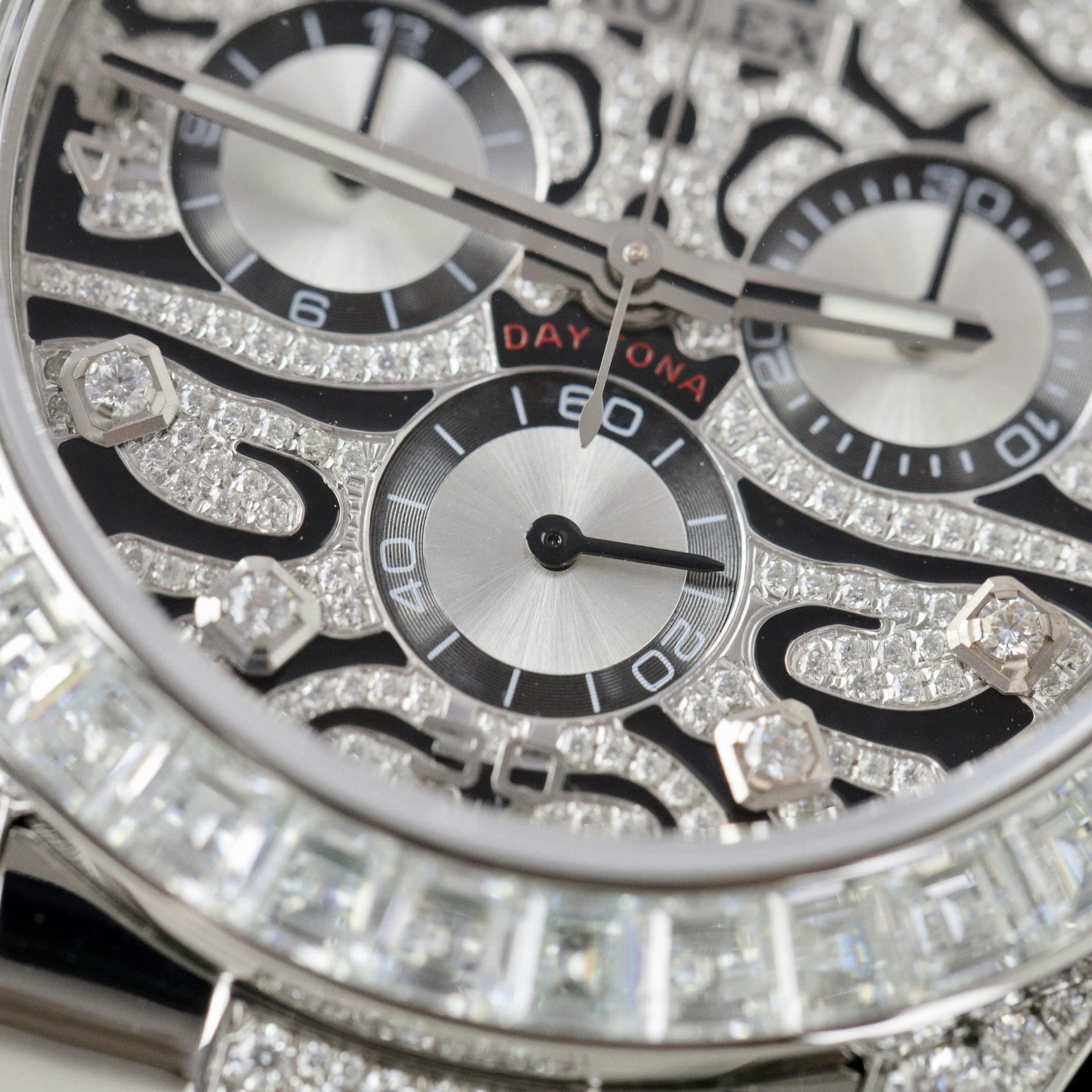 Rolex Daytona Eye Of The Tiger Replica Watch Diamonds Moissanite Hong Kong 40mm - Top club