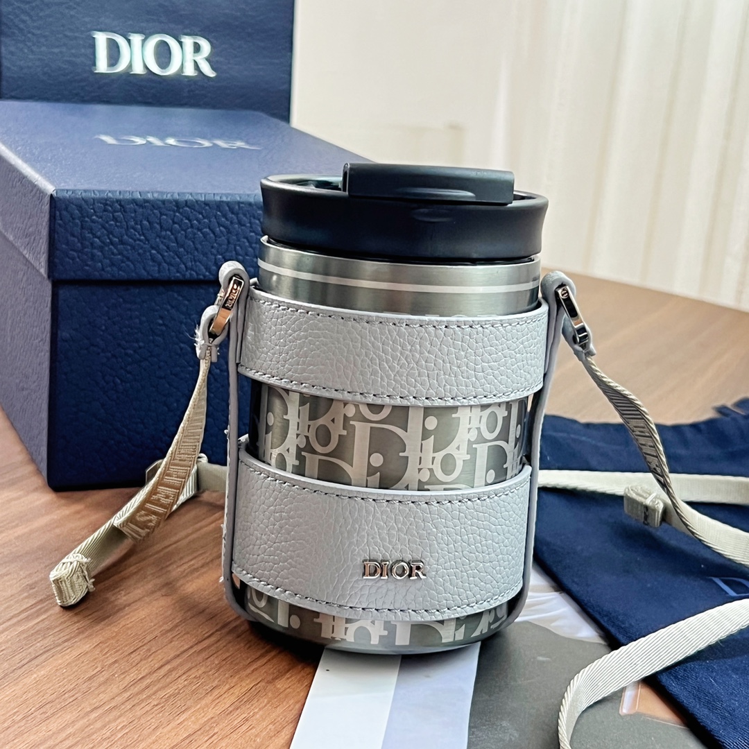 Aqua Mug With Shoulder Strap Black For Women 5.5in/13.4cm 2ESKH324YMJ_H00N1:1High-quality replica