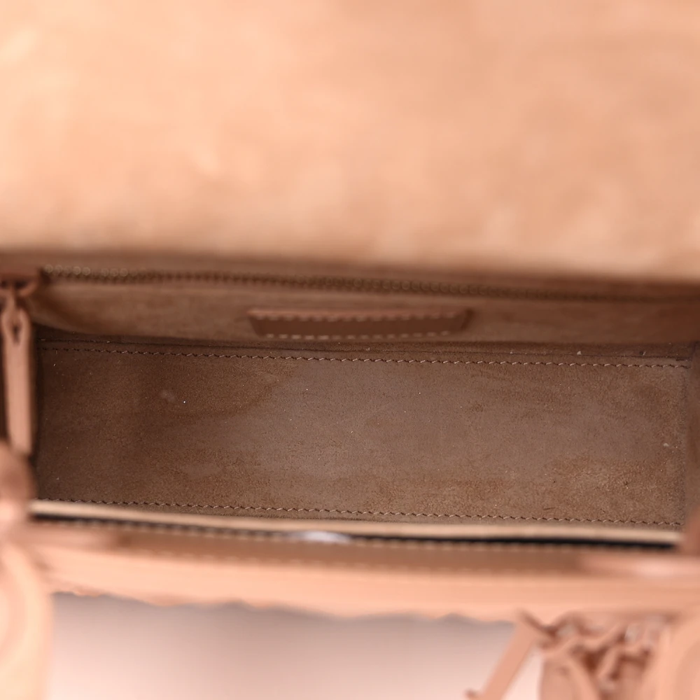 Where to Buy Superfake Handbags You’ll Love1:1High-quality replica
