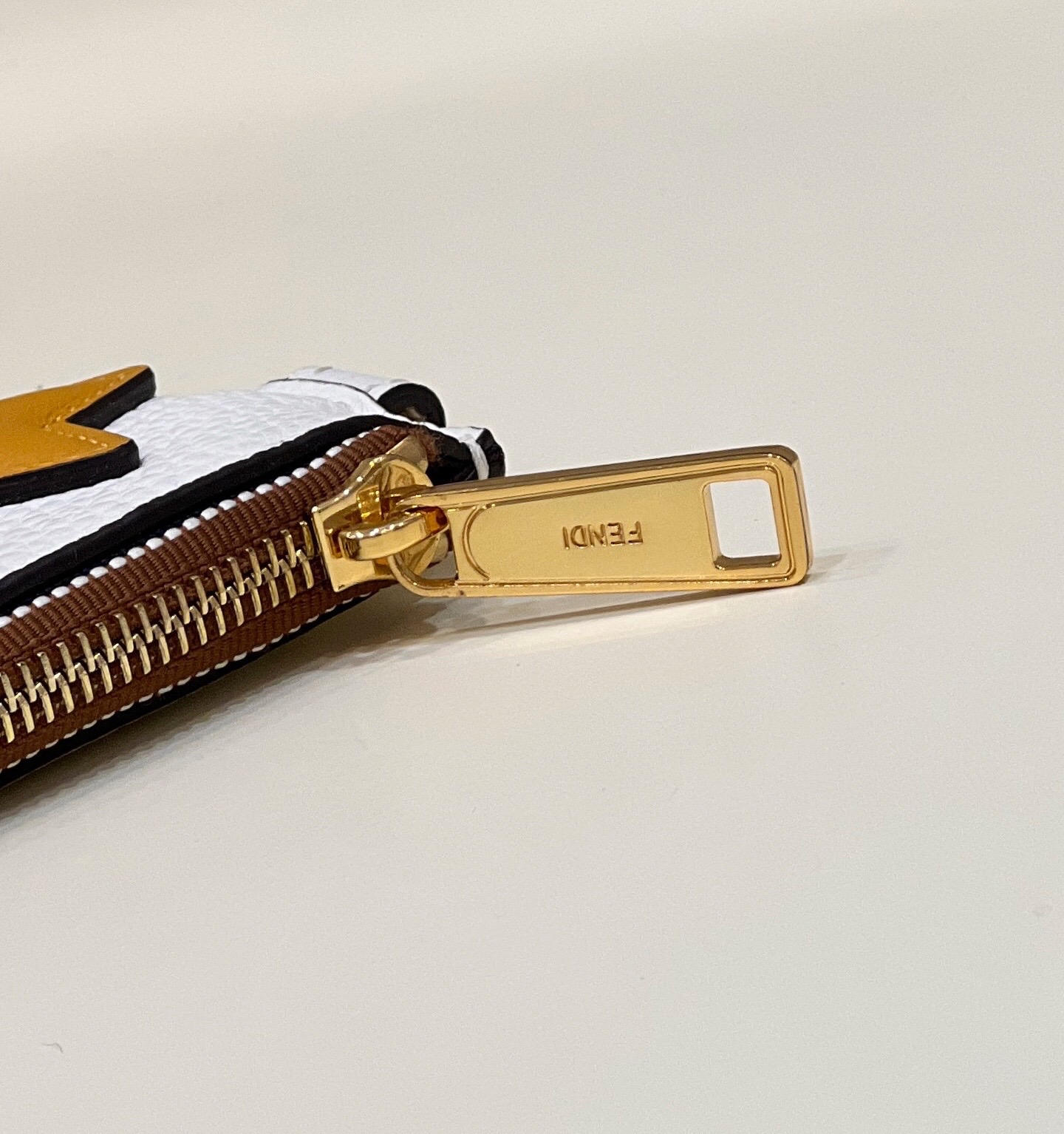 Fendi clutch - Replicaclubs