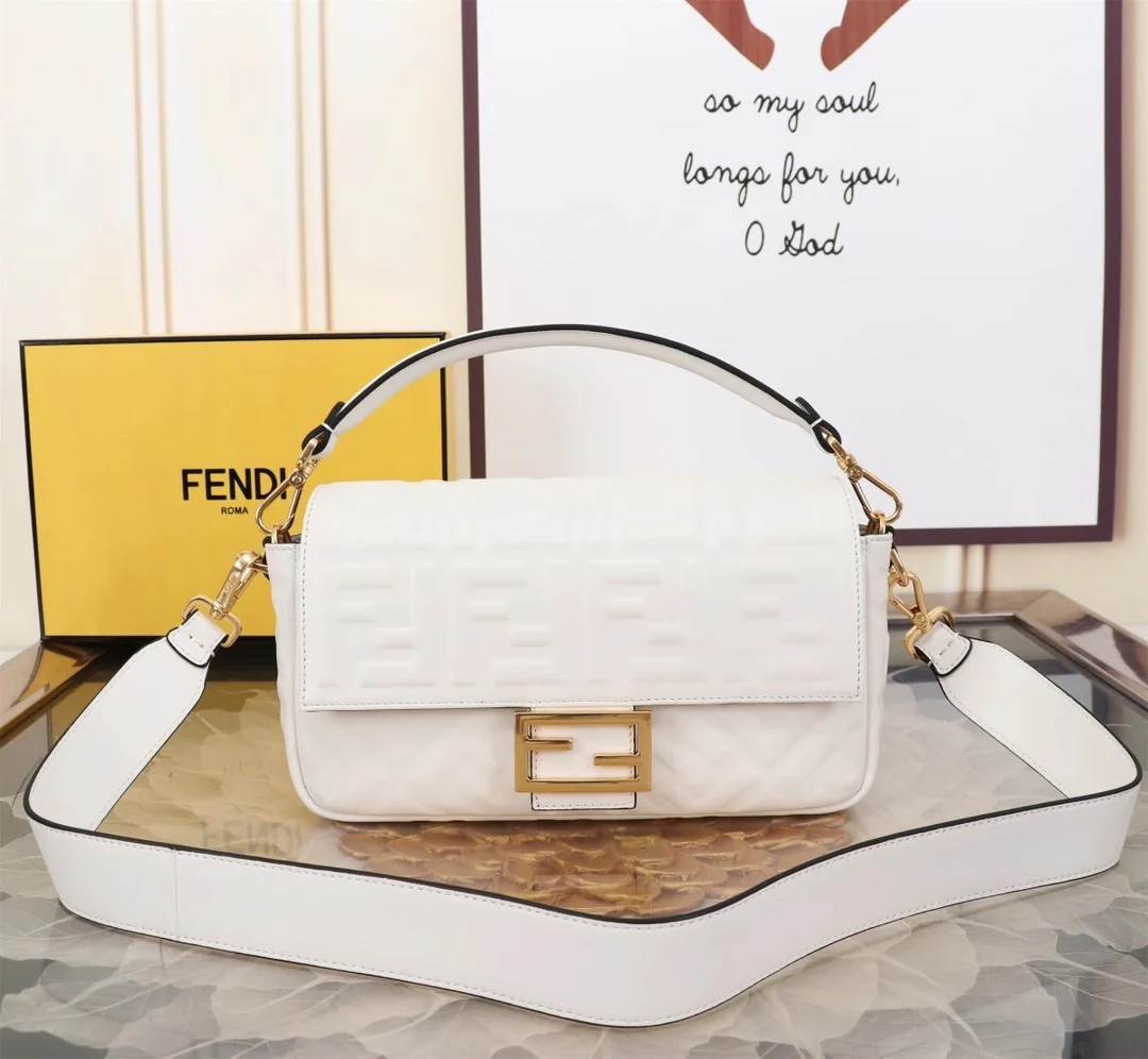 Chic Fendi Baguette Bag With Embossed FF Pattern And Gold - Tone Hardware 52039 - Replicaclubs
