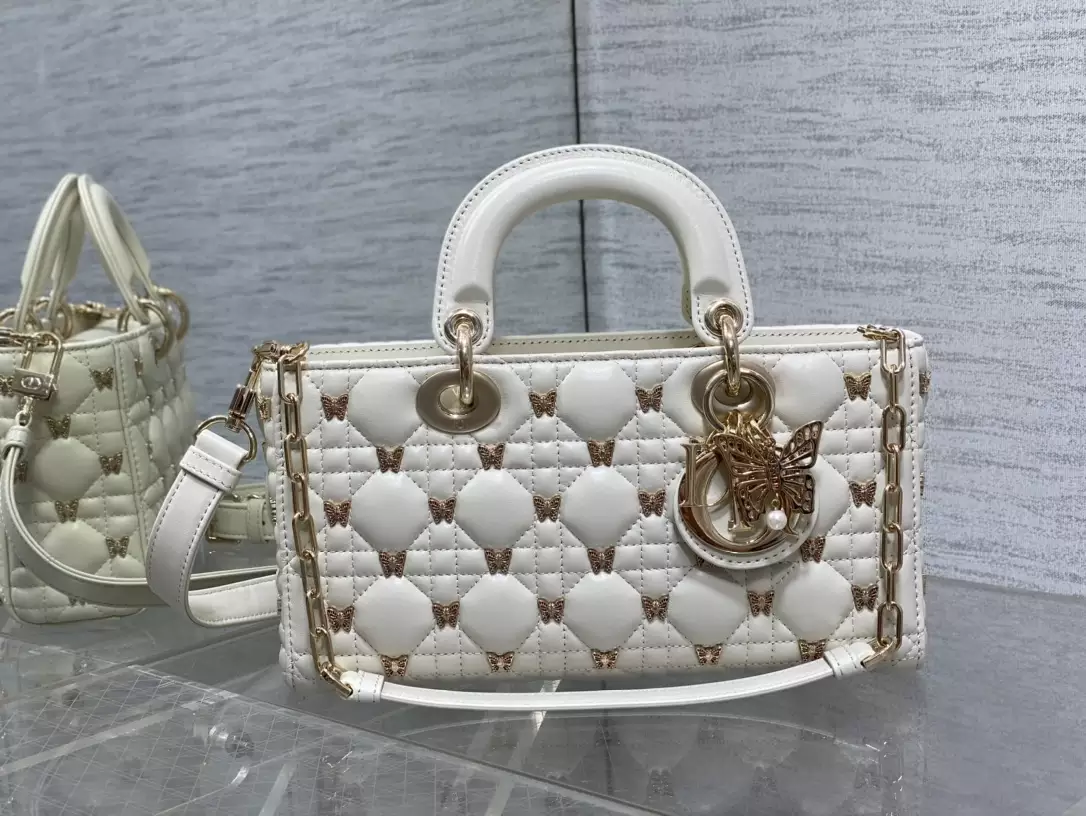 Medium Lady D-Joy Bag White Cannage Lambskin with Gold-Finish Butterfly Studs1:1High-quality replica