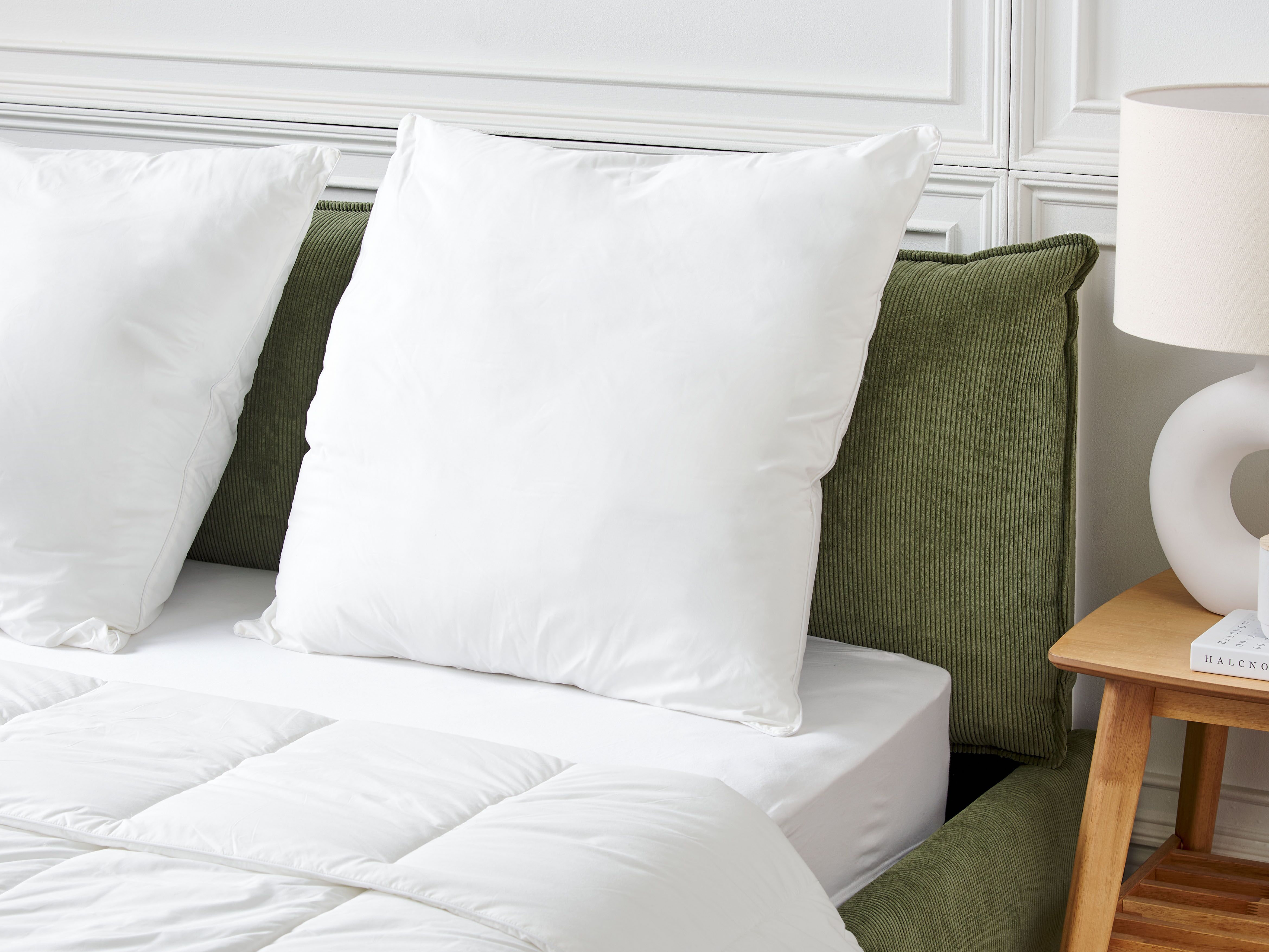 Bed Pillow TRIGLAV High Polyester 80 x 80 cm White