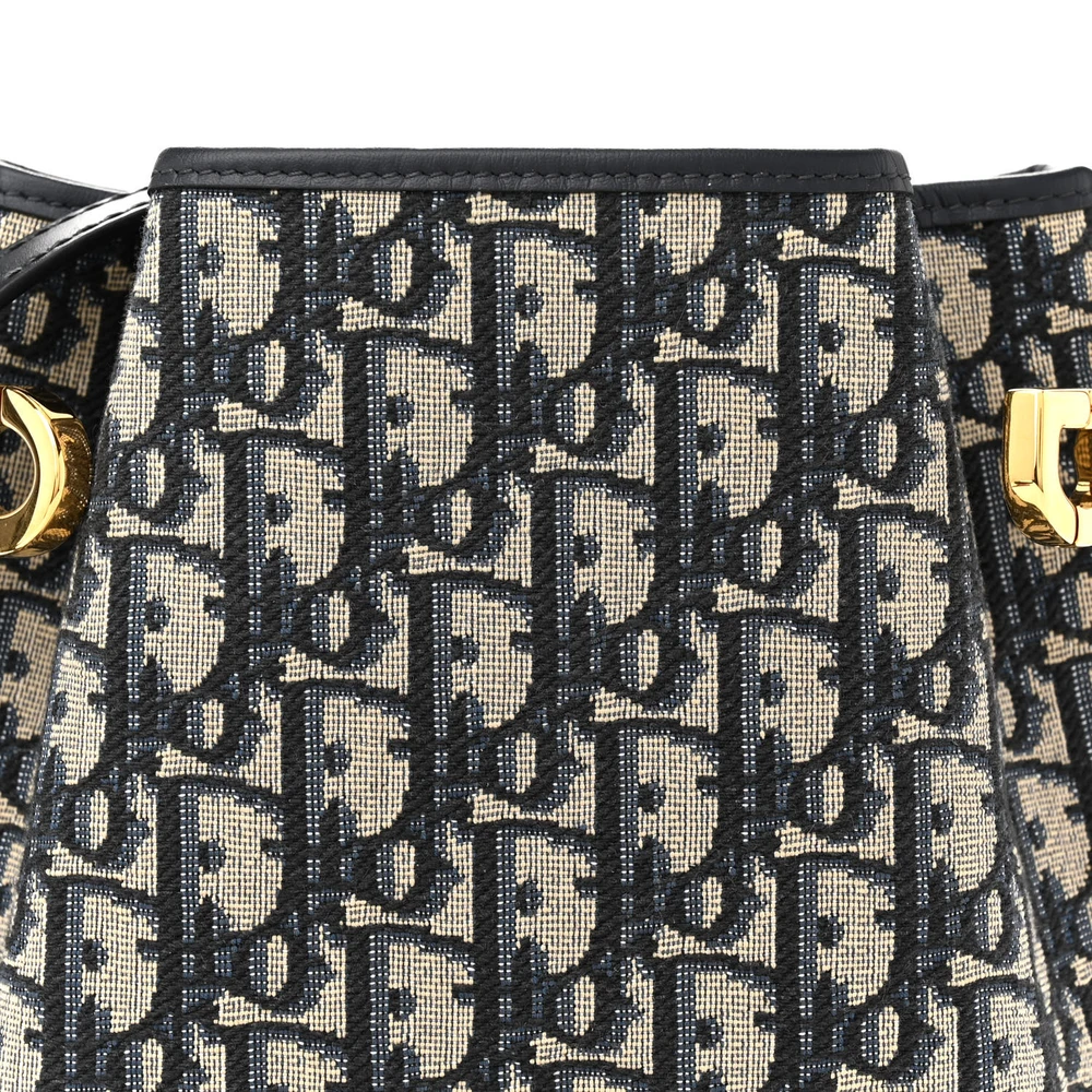 Mirror Quality Replica Dior C’est Dior Bucket Bag You’ll Love1:1High-quality replica