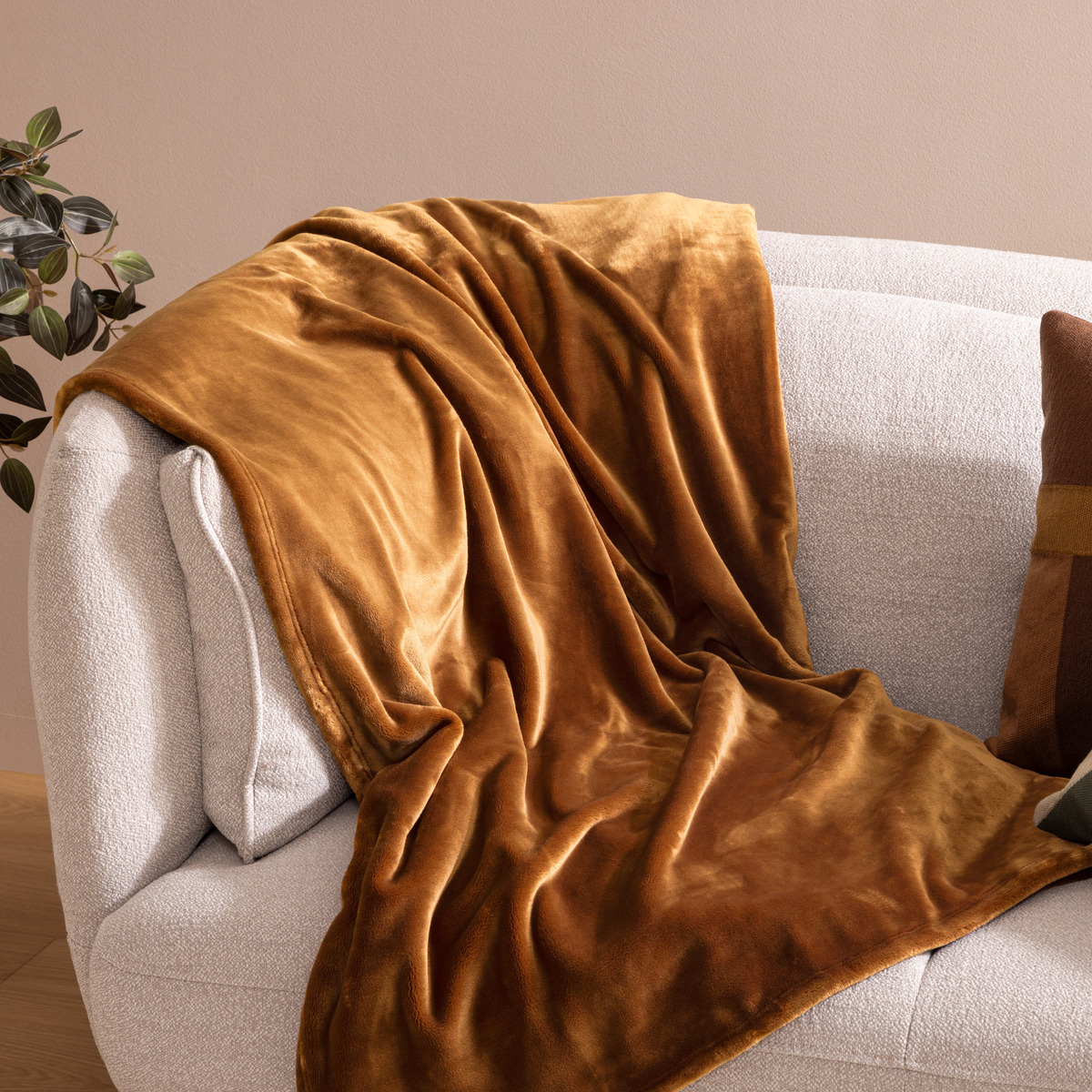 Flannel throw "Cuddly" Mustard yellow, 130x180 cm