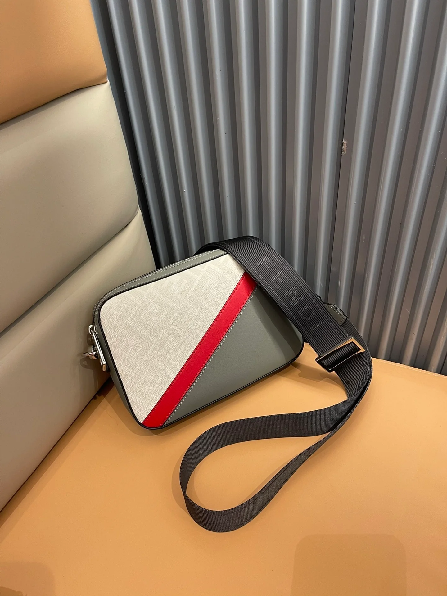 Chic Fendi Crossbody Bag With FF Pattern And Contrasting Yellow Stripe 7m287 - Replicaclubs