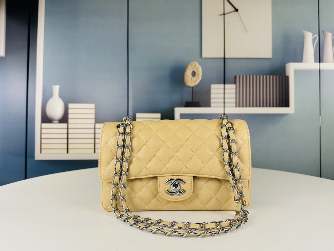 CC Classic Flap caviar leather 25 cm1:1High-quality replica