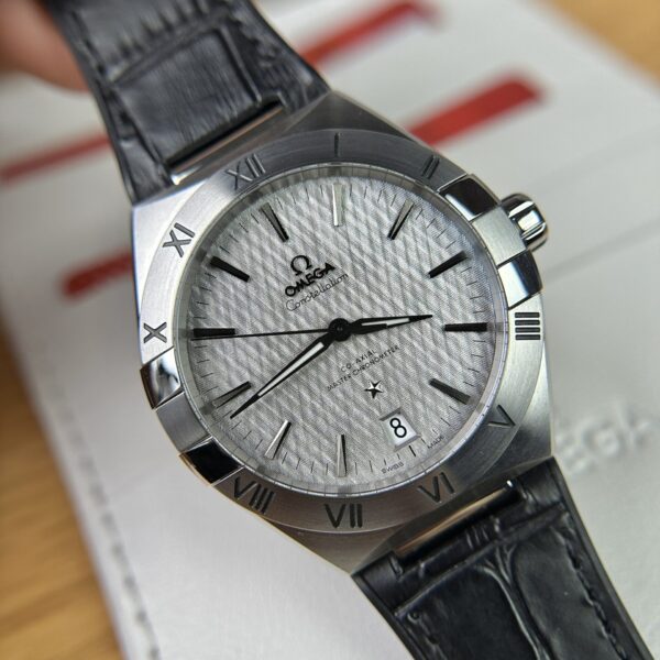 Omega Replica Watch Constellation White Dial Leather Strap 41mm - Top club