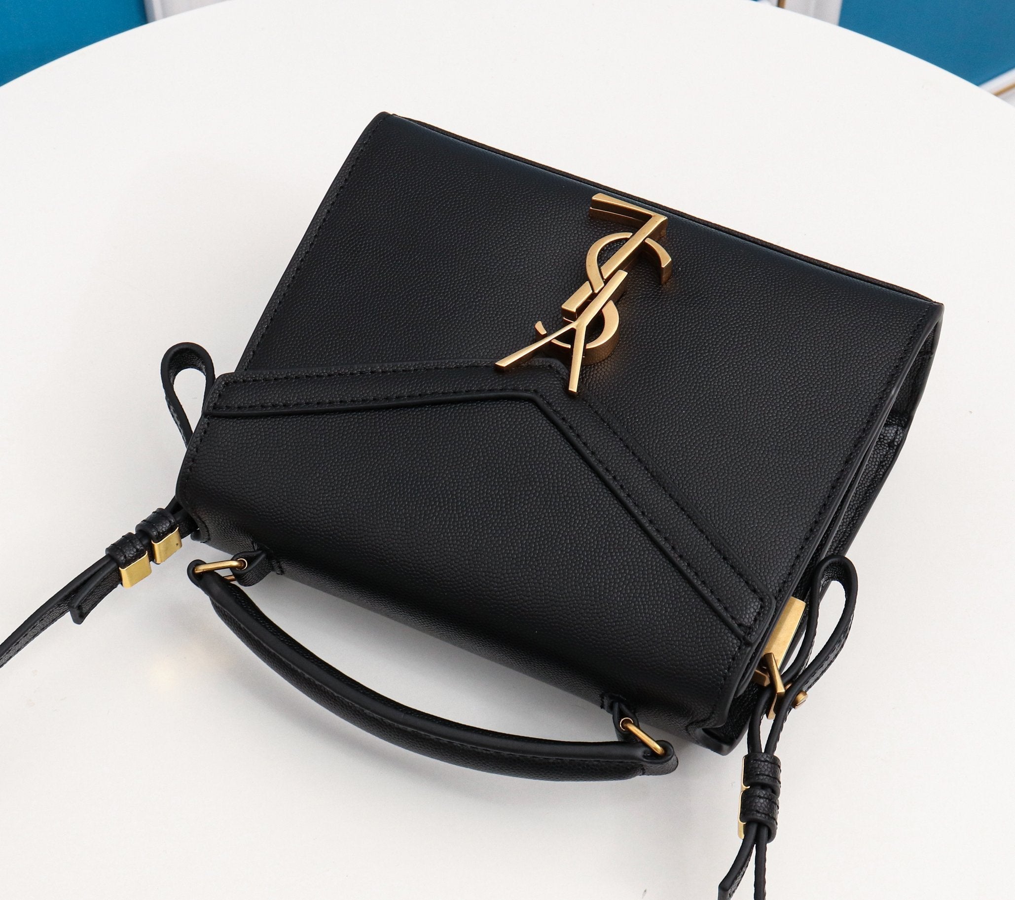 TO – Luxury Edition Bags SLY 1141:1High-quality replica