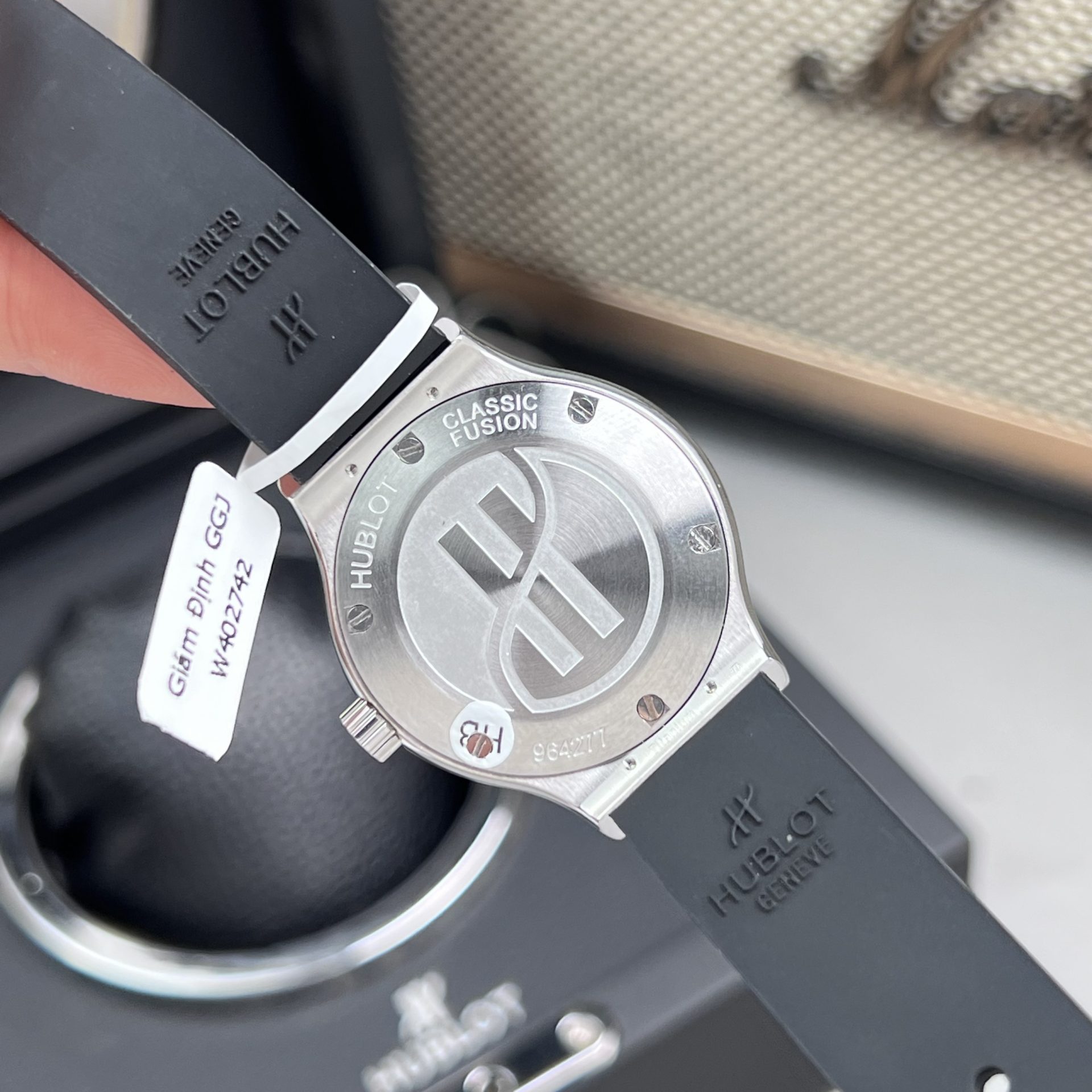 Hublot Classic Fusion Replica Watch Black Dial Custom Moissanite Diamonds 33mm - Top club