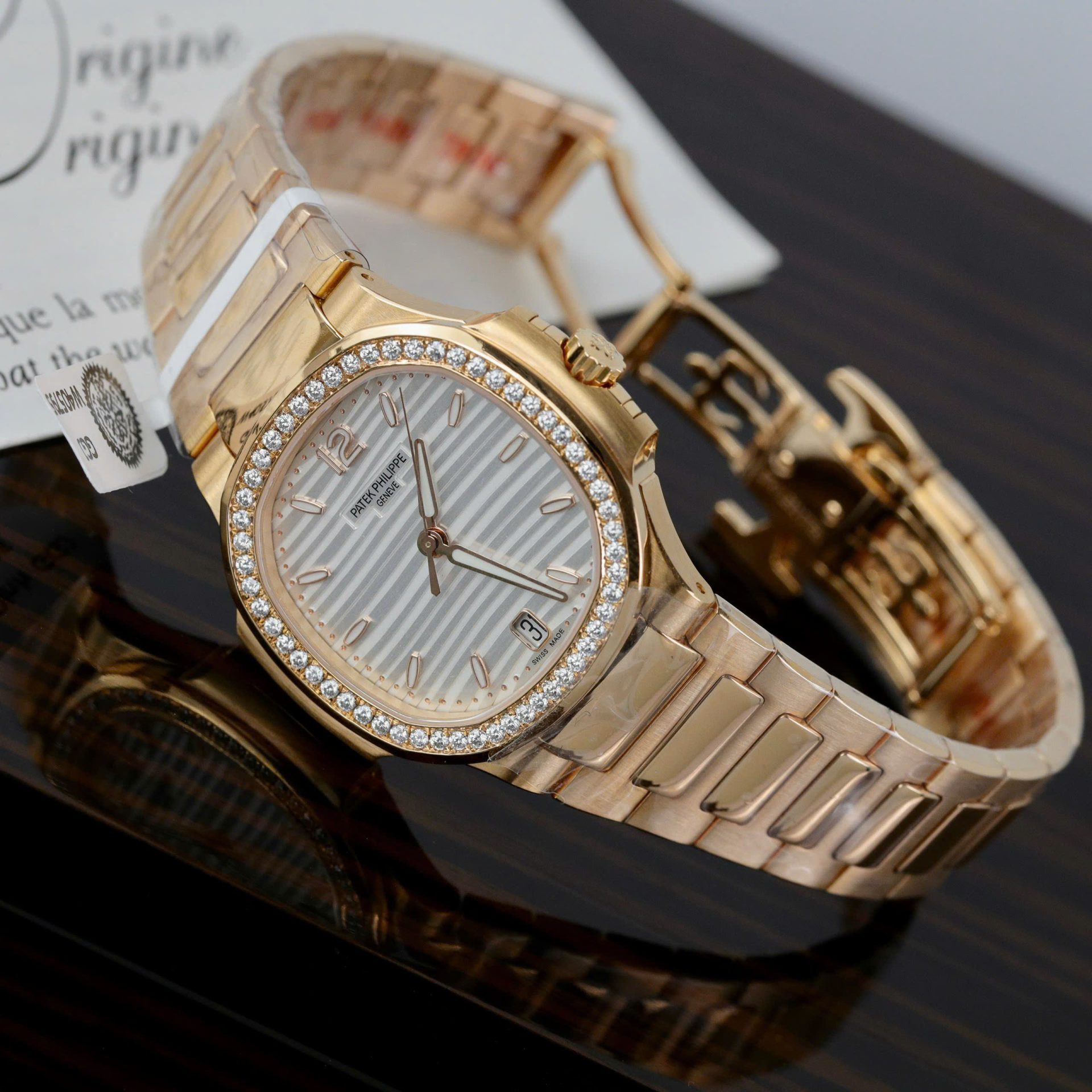 Patek Philippe Women White Dial Copies Watches Nautilus 7118 Gold Wrapped + Moissanite Diamonds 3K Factory 35.2mm - Top club