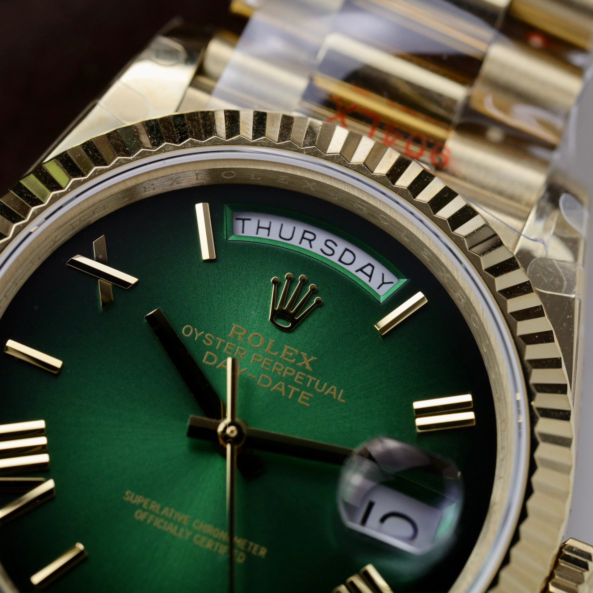 Rolex Replica Watch Day-Date 228238-0069 Green Ombre 185 Grams QF Factory 40mm - Top club
