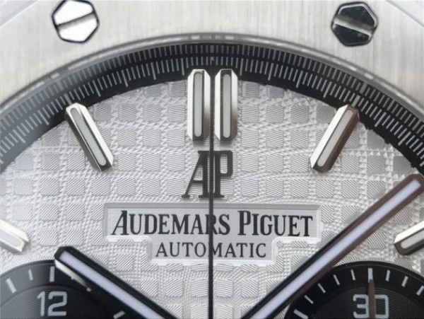 Replica Audemars Piguet Royal Oak Chronograph SS JHF White/Black Dial SS Bracelet A7750 - Top club