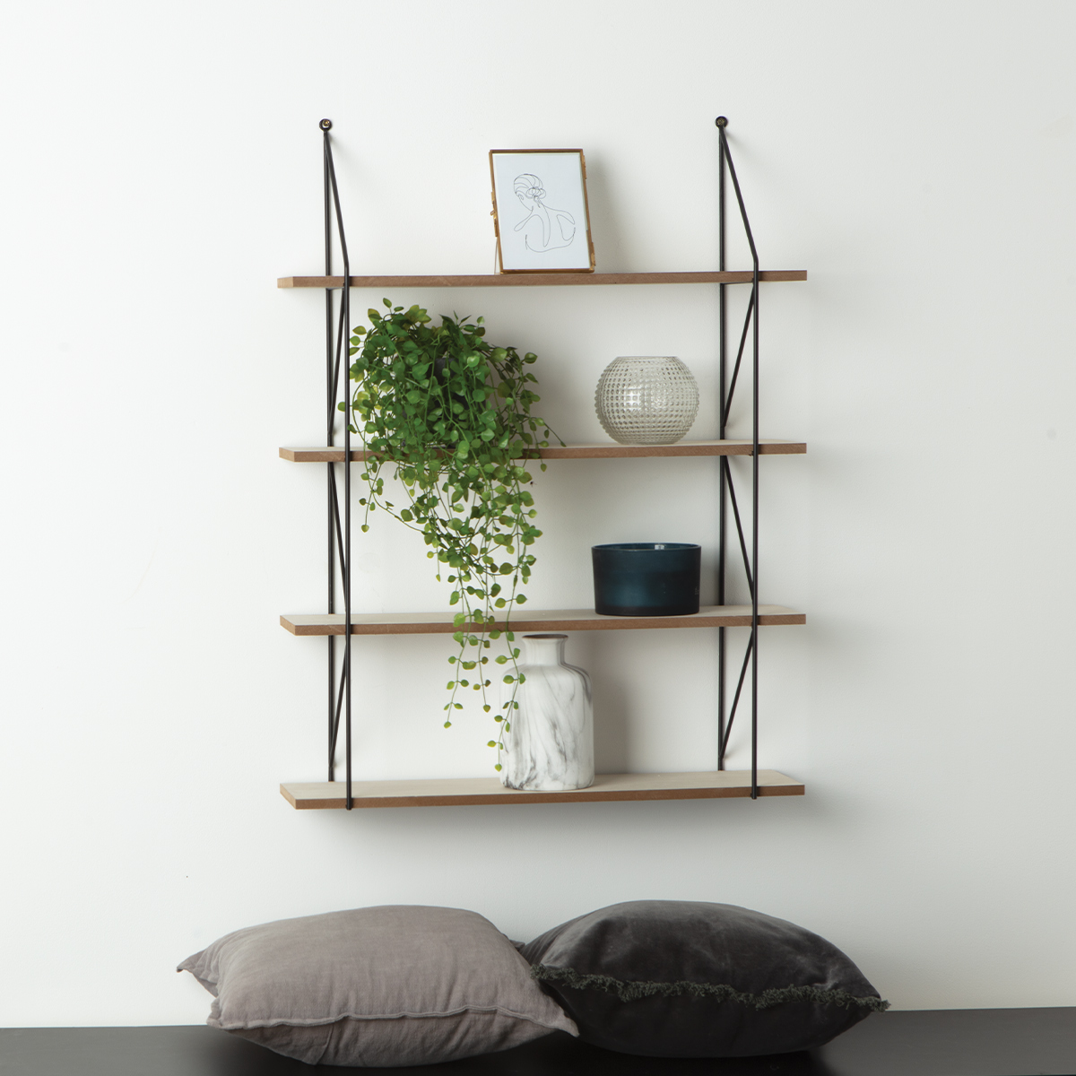 Wall shelf"Iris" 60x80 cm