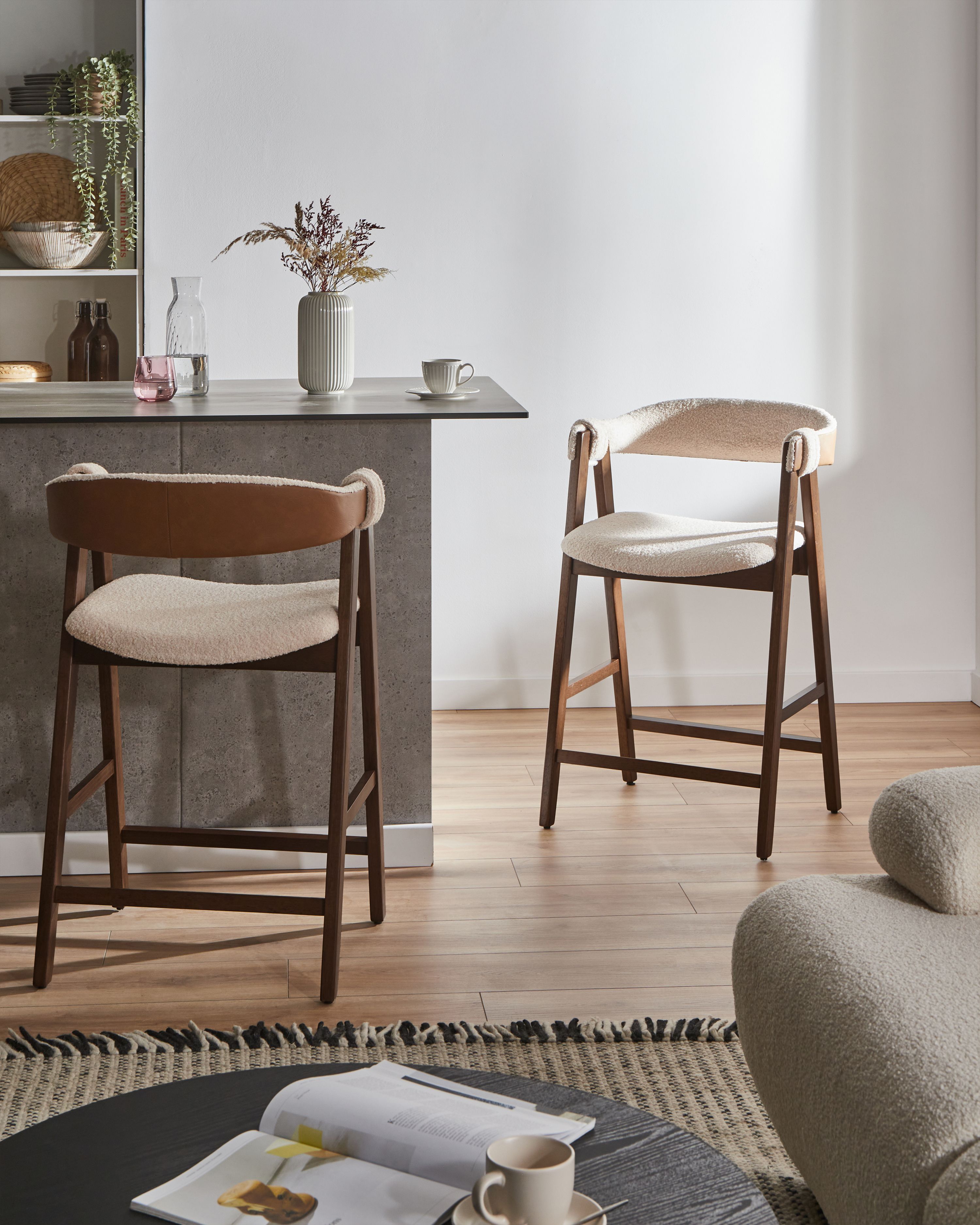 Set of 2 Bar Chairs DAY Boucle Brown/ Light Beige