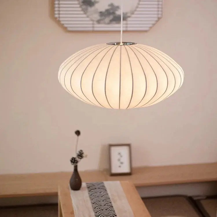 SilkenGlow – Japandi Hanglamp met Zachte Zijde & Minimalistisch Design