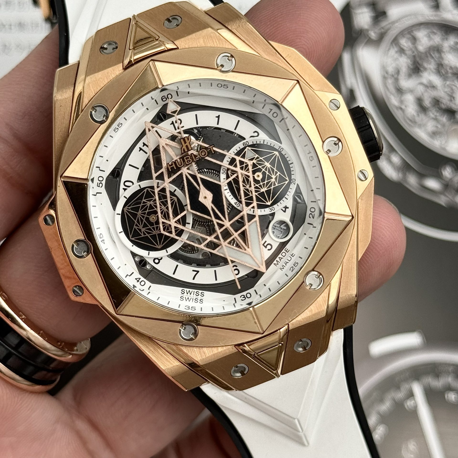 Hublot Best Replica Watch Big Bang Sang Bleu II King Gold White Dial BBF 45mm - Top club