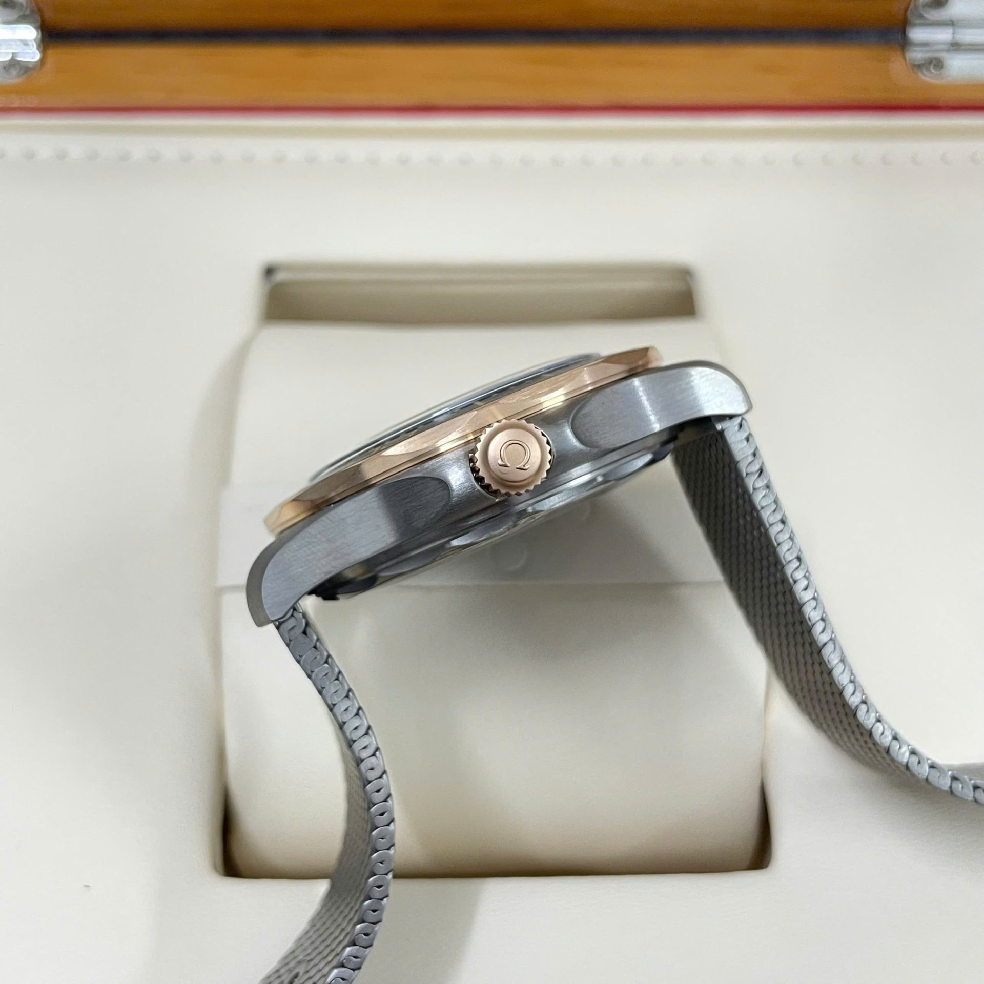 Omega Replica Watches Seamaster Bronze Gold on Titanium Green Dial VS Factory 42mm - Top club