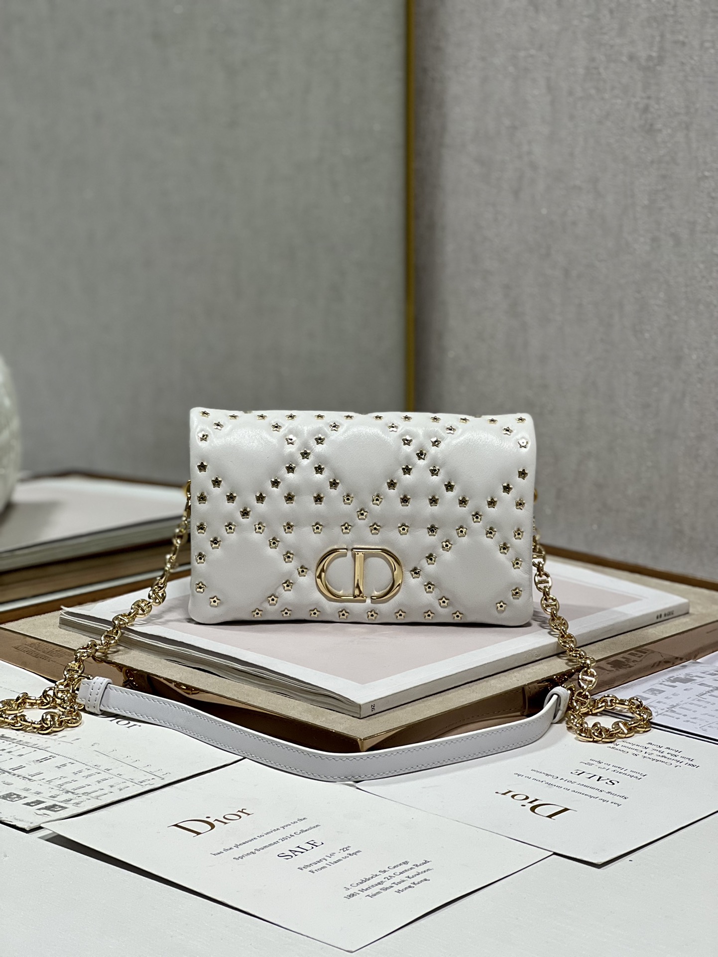 Caro Macrocannage Pouch Black/White For Women 7.5in/19.5cm S5135BNHH_M9001:1High-quality replica