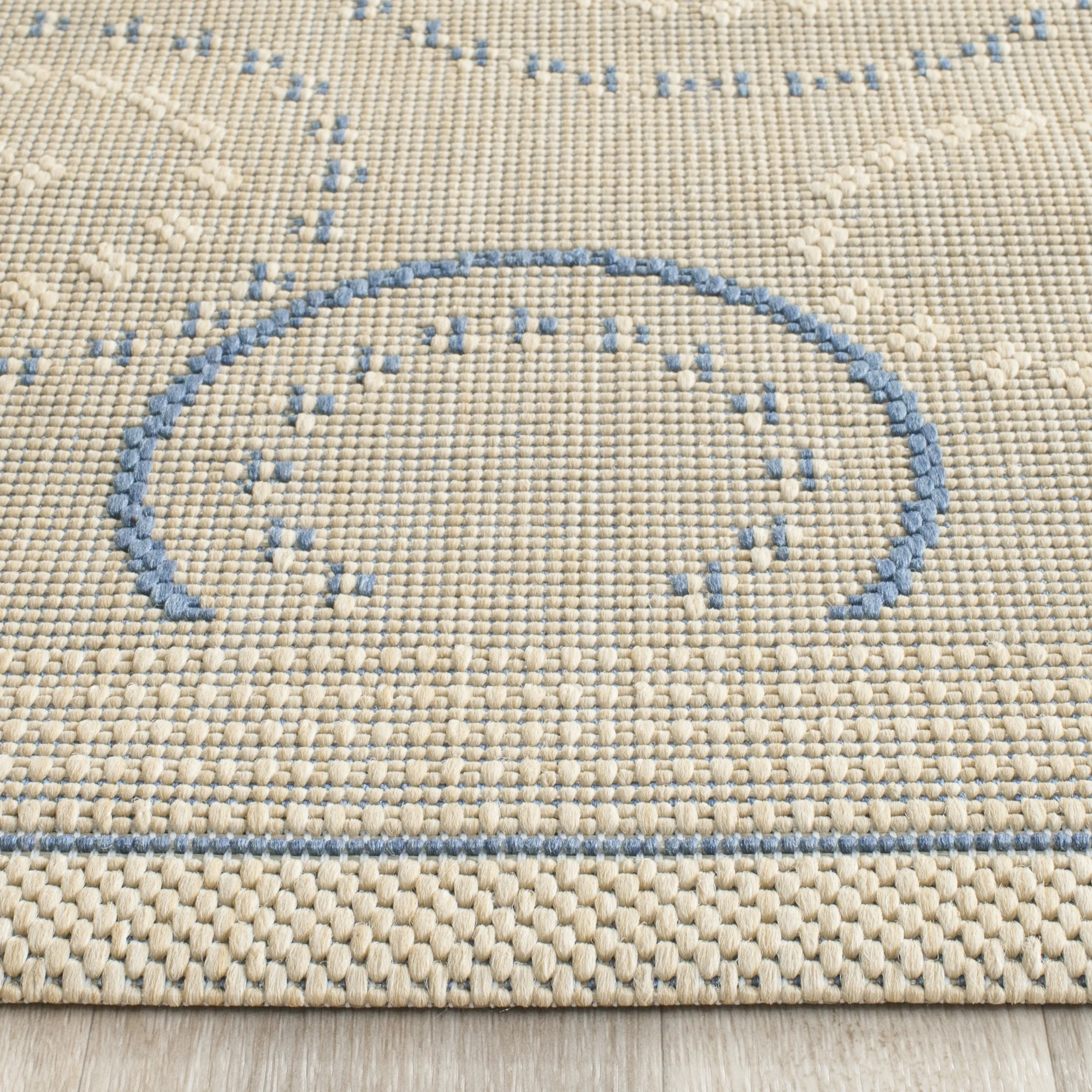 SAFAVIEH Courtyard Hugo Geometric Indoor/Outdoor Area Rug, 6'7