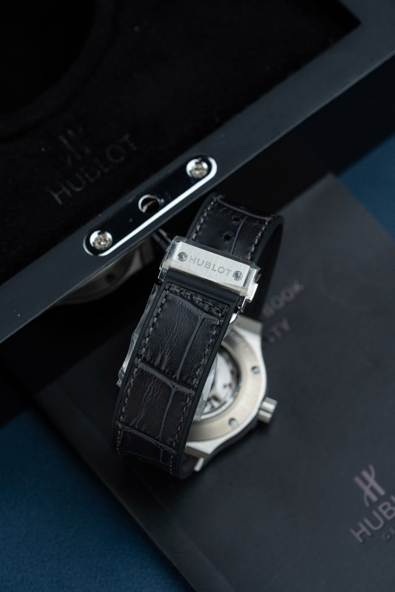 Hublot Classic Fusion Dial Gray Replica Watch Bezel Diamonds Moissanite 38mm - Top club
