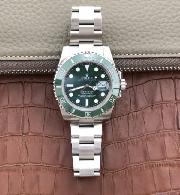 Replica Rolex Submariner 116610 LV Green Ceramic V7 Noob A3135 - Top club