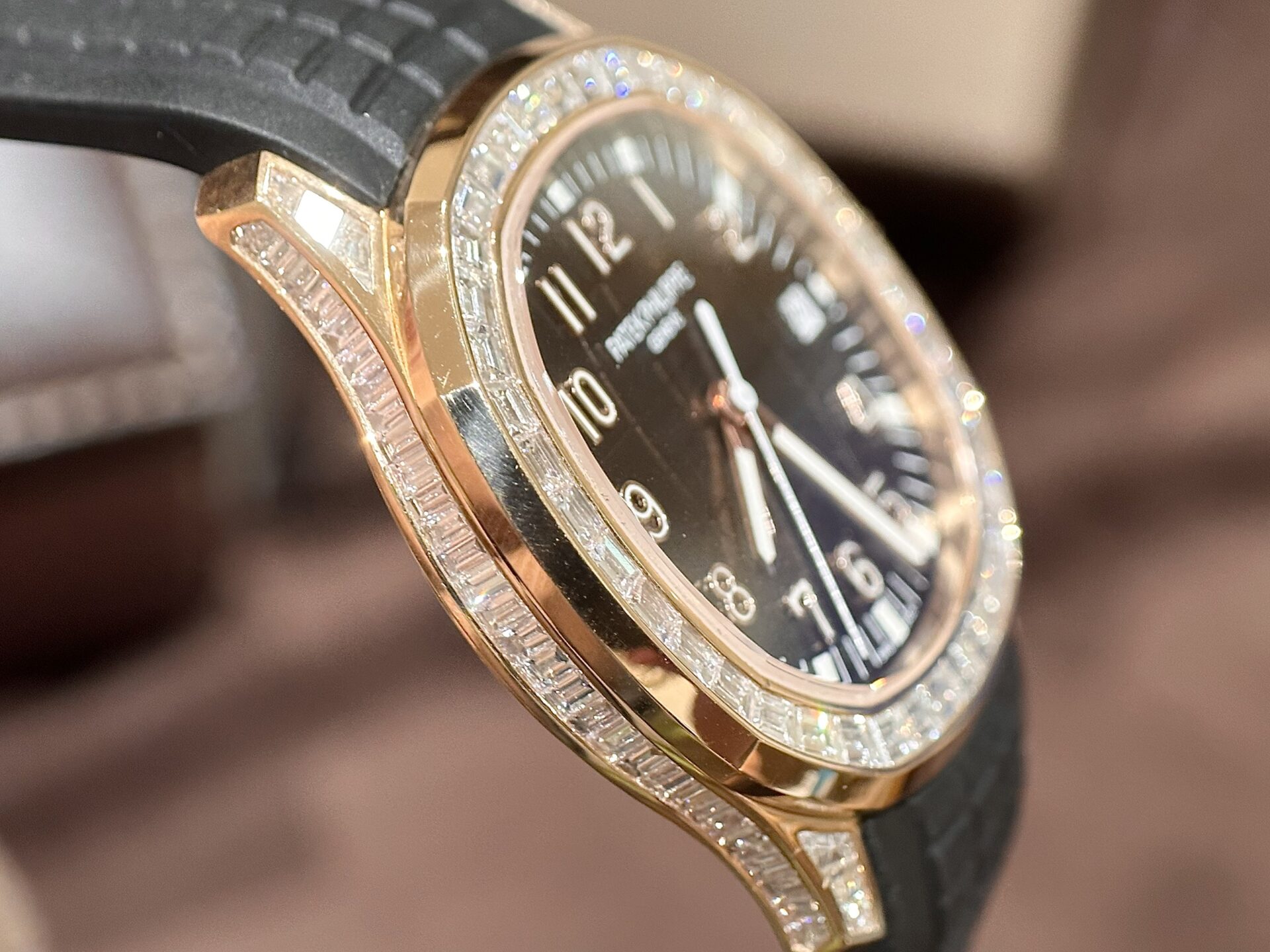 Patek Philippe Aquanaut 5167R Replica Watch 18K Solid Gold Natural Diamond 40mm - Top club