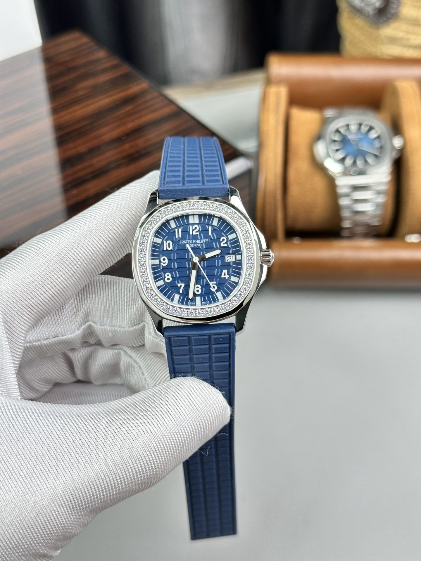 Patek Philippe Replica Watch Aquanaut 5067A Blue Dial With Stone Benzene PPF 35.6mm - Elite Watch Atelier